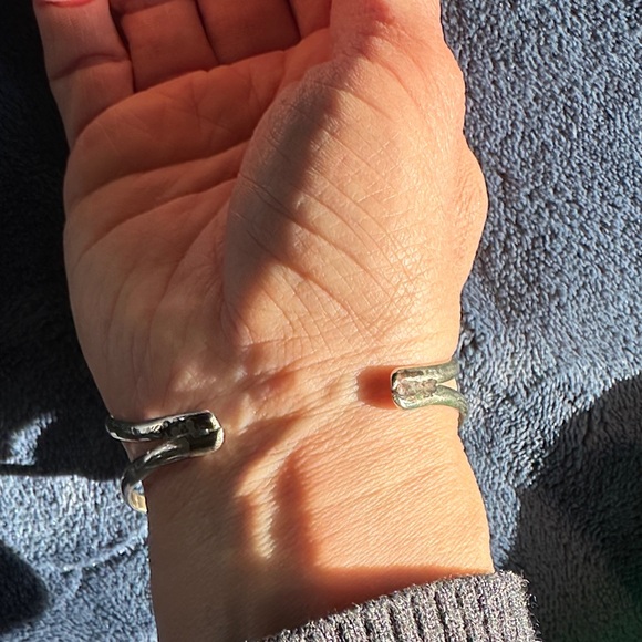 vintage Silver and Turquoise native Bracelet - Picture 13 of 15